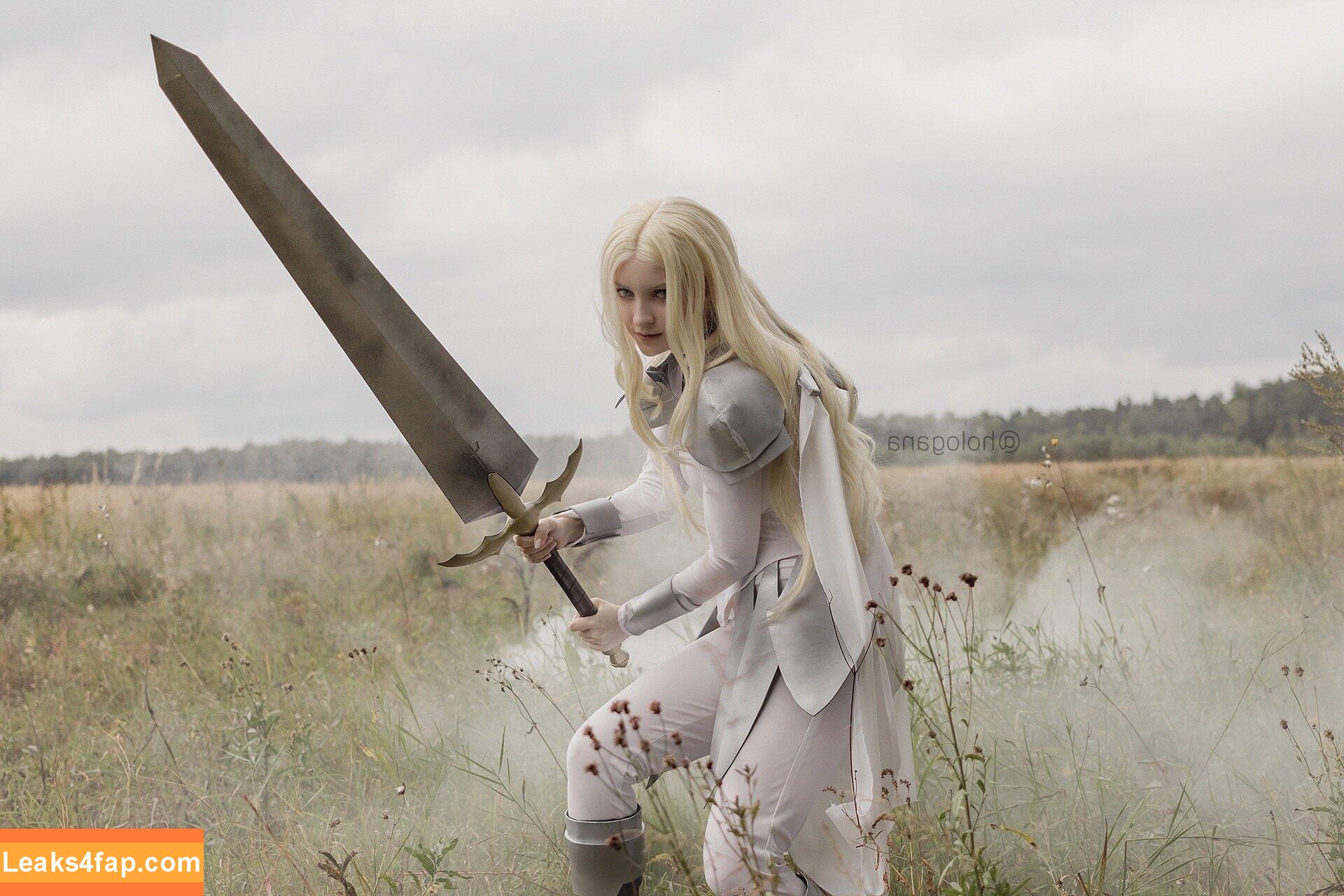 Hologana /  слитое фото фото #0893