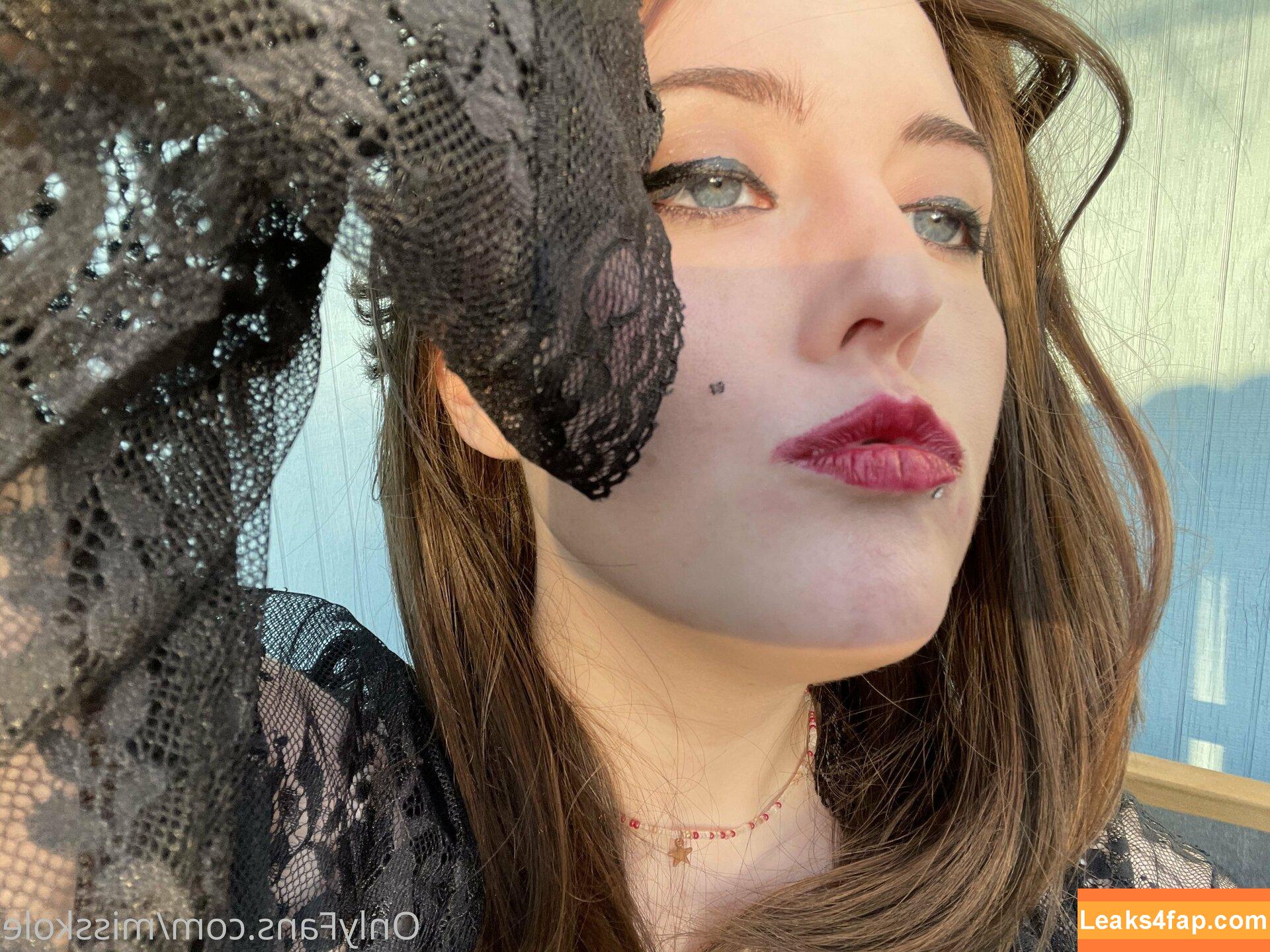 holykoley / luvurteeth leaked photo photo #0018