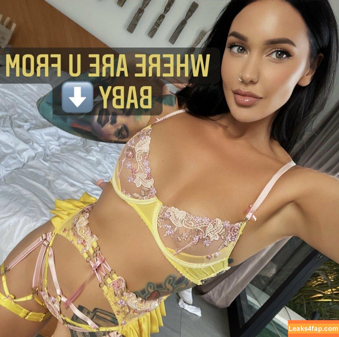 holylovesmolly / xmollyelise leaked photo photo #0036