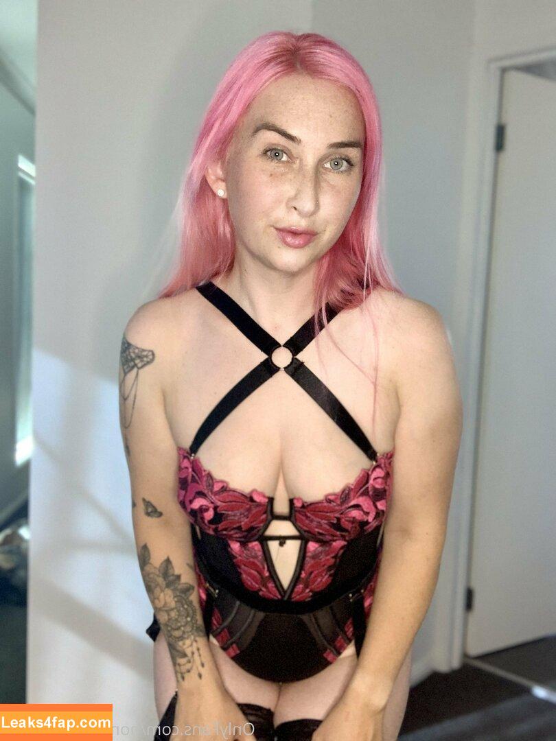 home-alone-mum / momathomealone leaked photo photo #0033
