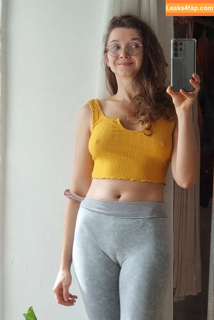 Honey.beeboo leaked photo photo #0050