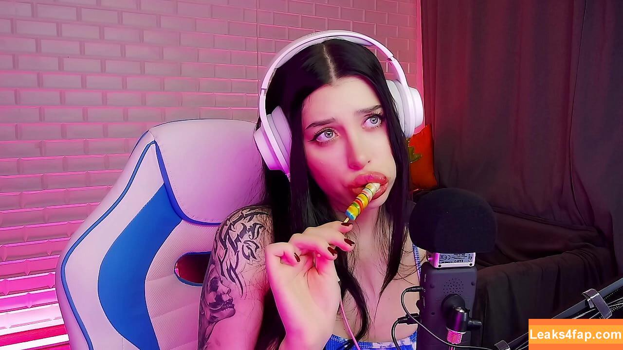 Honey Haze / SonyaSparks19 / honeyhaze13 leaked photo photo #0032