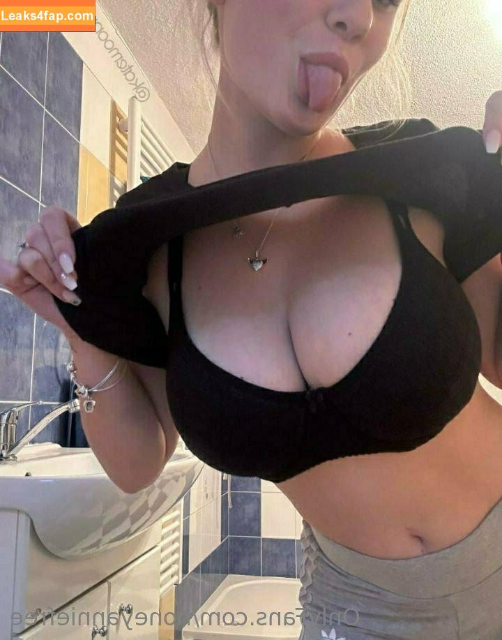 honeyanniefree / sky_toni22 leaked photo photo #0055