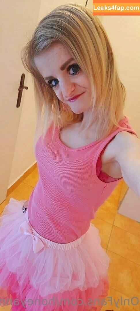 honeyanniefree / sky_toni22 leaked photo photo #0147