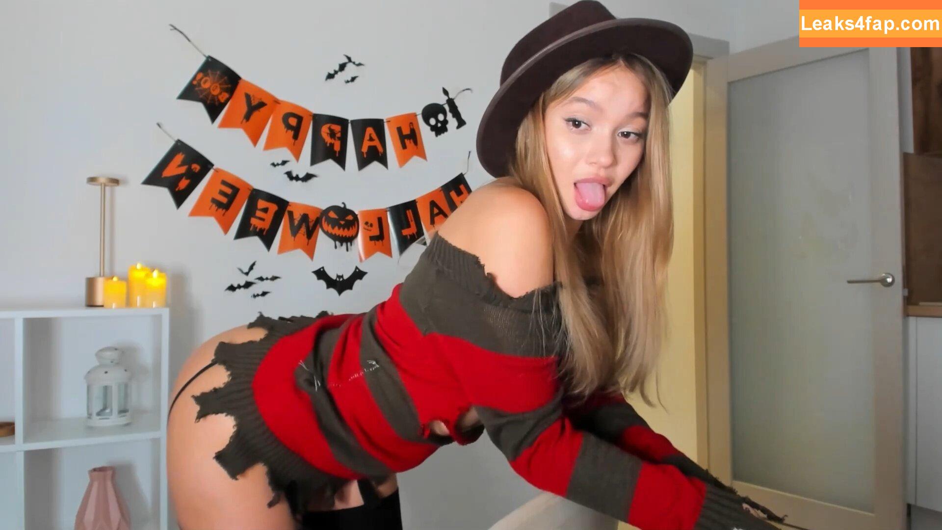 honeybae3 / asaphoney_ / honey_kira leaked photo photo #0235