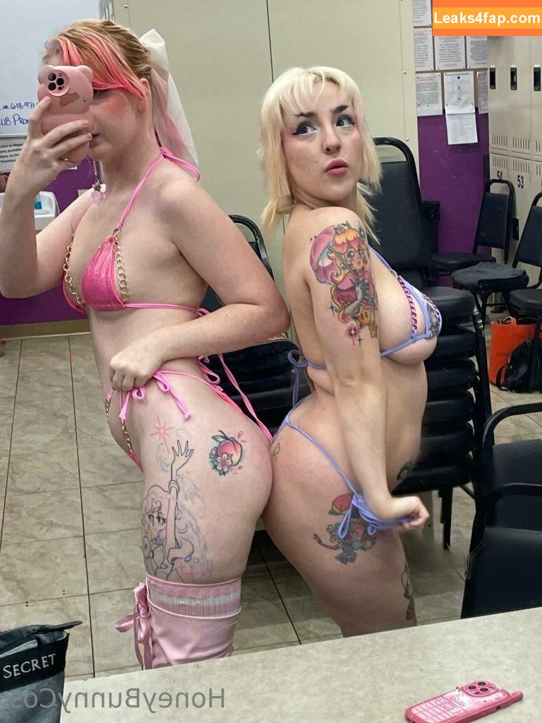 honeybunnycos / hunnybunnycos / monetspeachcos leaked photo photo #0056