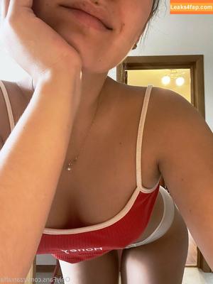 HoneyGirl photo #0009