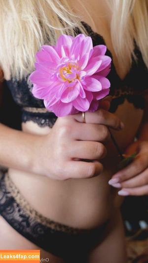 HoneyGirl photo #0048