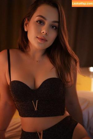 HoneyGirl photo #0170