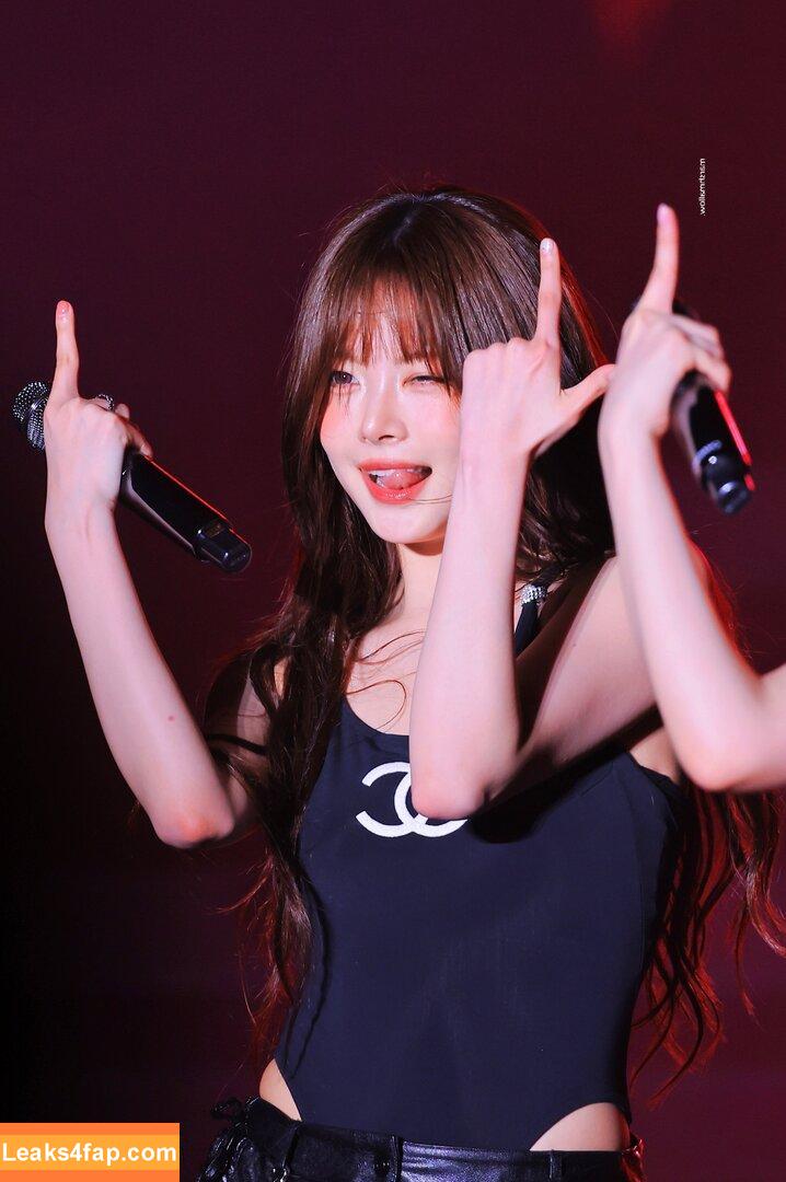 Hong Eunchae 홍은채 / LESSERAFIM / hhh.e_c.v leaked photo photo #0091