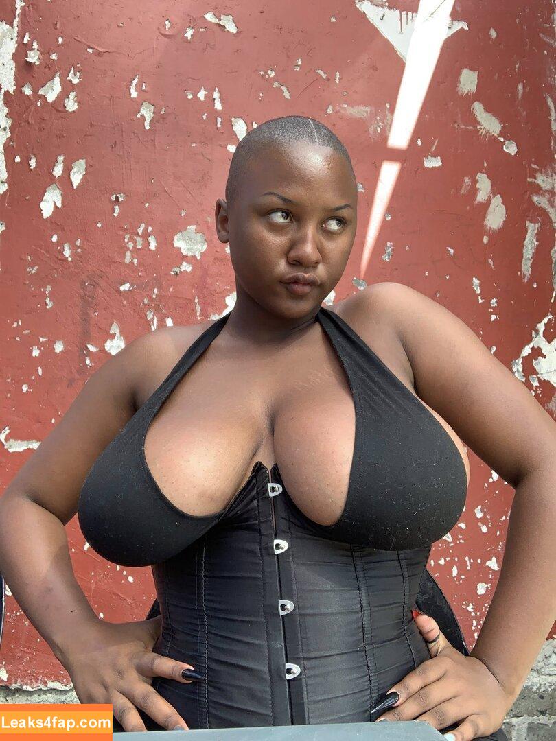 hood_priincess / Buhle / Monali_sir9 / Wazzup Monali'Sir / hood_influencer / https: / wazzup.monali.sir leaked photo photo #0002