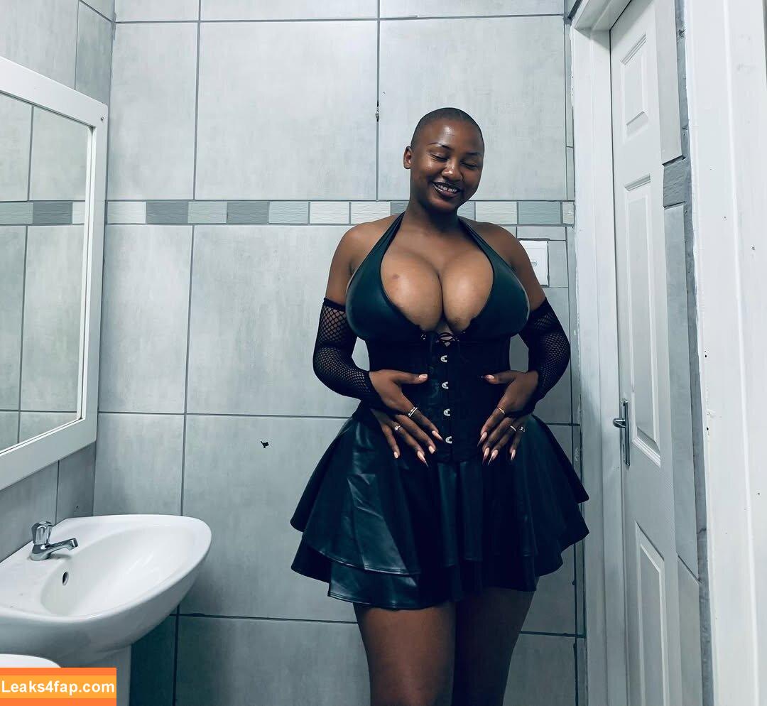 hood_priincess / Buhle / Monali_sir9 / Wazzup Monali'Sir / hood_influencer / https: / wazzup.monali.sir leaked photo photo #0006