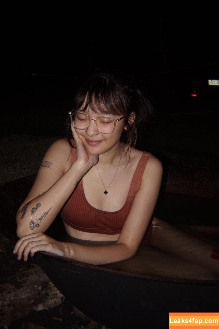 hooleeyah / Juju / Julia Henares / hooleeyah_ leaked photo photo #0004