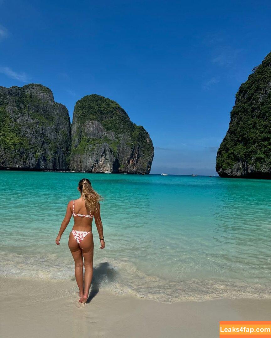 Hopie Schlenker / hopie.schlenker leaked photo photo #0303