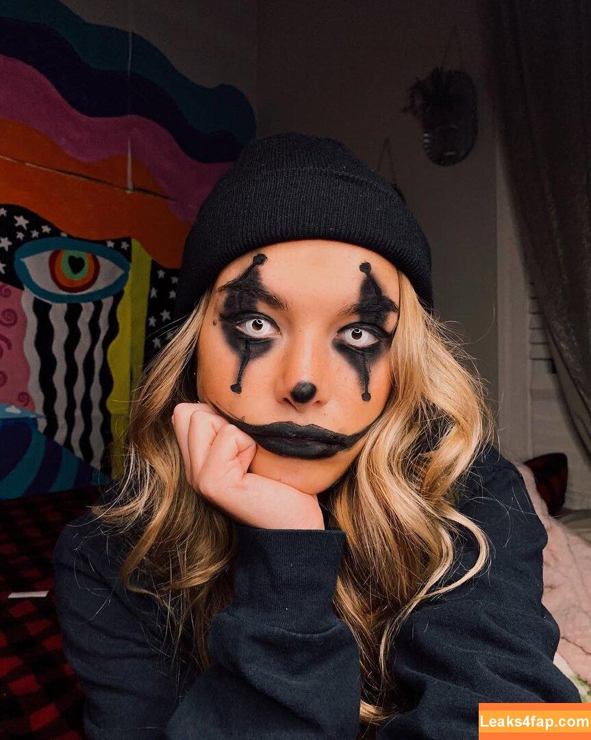 Hopie Schlenker / hopie.schlenker leaked photo photo #0355