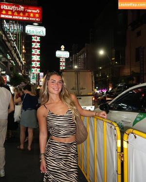 Hopie Schlenker photo #0301