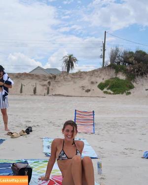 Hopie Schlenker photo #0318