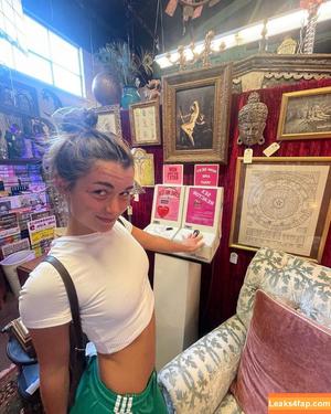 Hopie Schlenker photo #0323