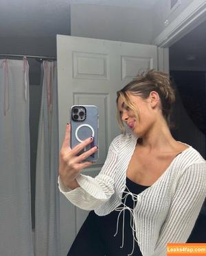 Hopie Schlenker photo #0330