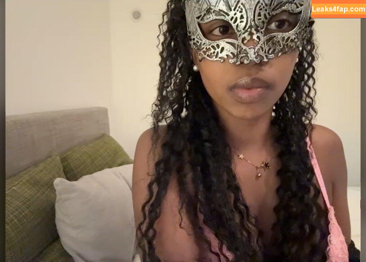 HornAfrica / east african / hickiesnbubbles / hornsafricasafaris leaked photo photo #0064