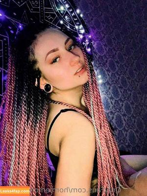 horniemommyfree photo #0004