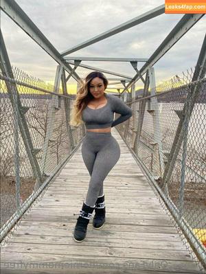 horniemommyfree photo #0065