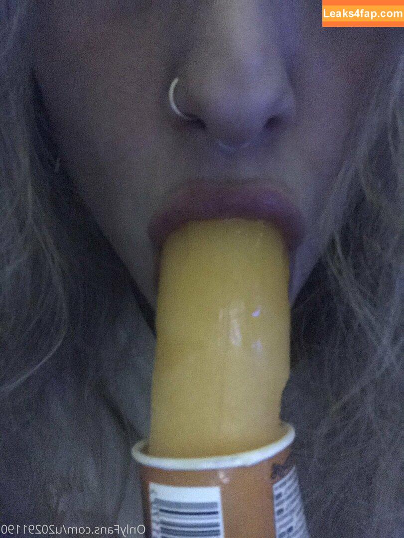hornycavegirl /  leaked photo photo #0074