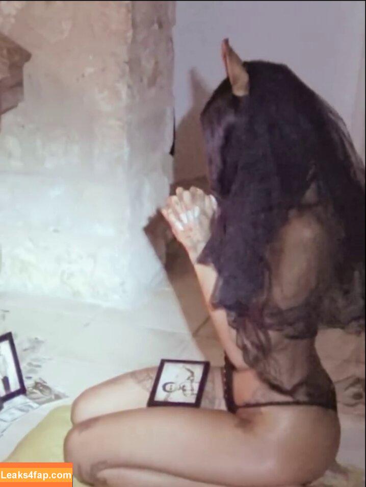 HorsegiirL / Stella Stallion / horsegiirl420 leaked photo photo #0014