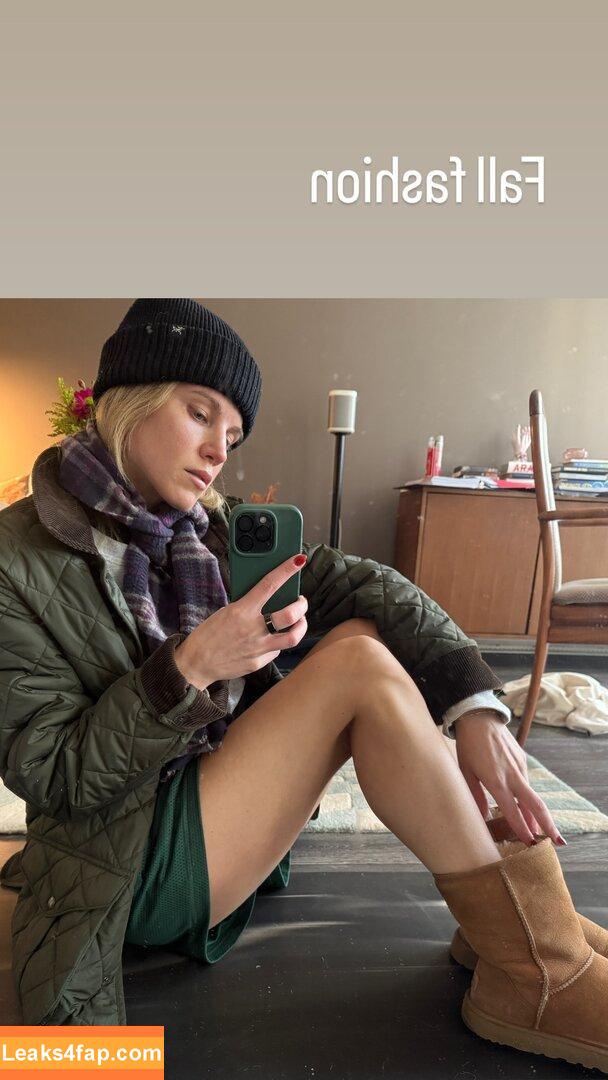 Horsegirldotjpeg / Sophia / husbandwanter_ / internetdaughter leaked photo photo #0118