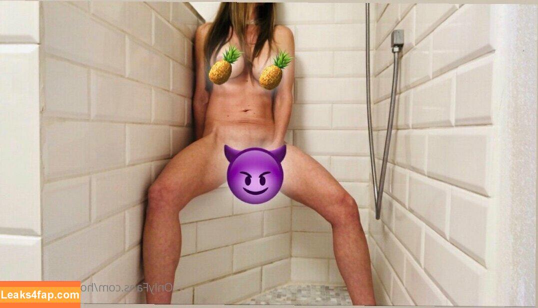 hot_wife_victoria / Hotwife_Vxxx / _torias_secret_ leaked photo photo #0035