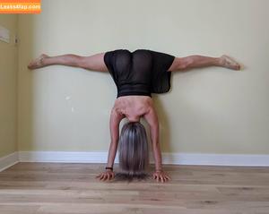 hot-yoga photo #0031