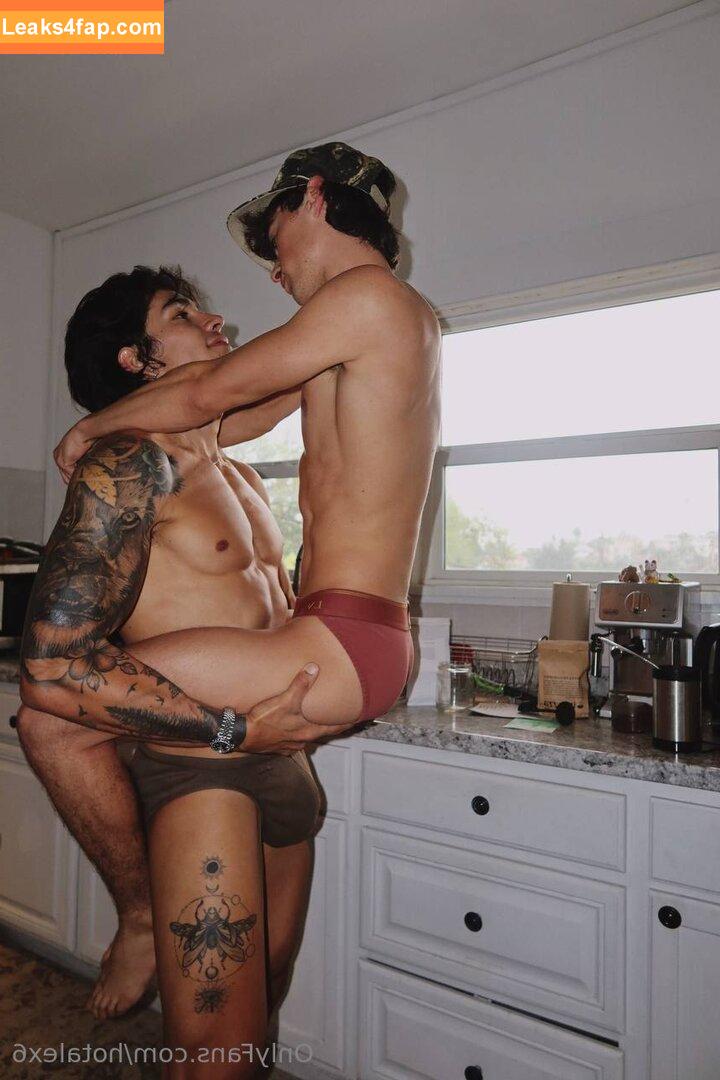 hotalex6 / alejopino88 leaked photo photo #0010