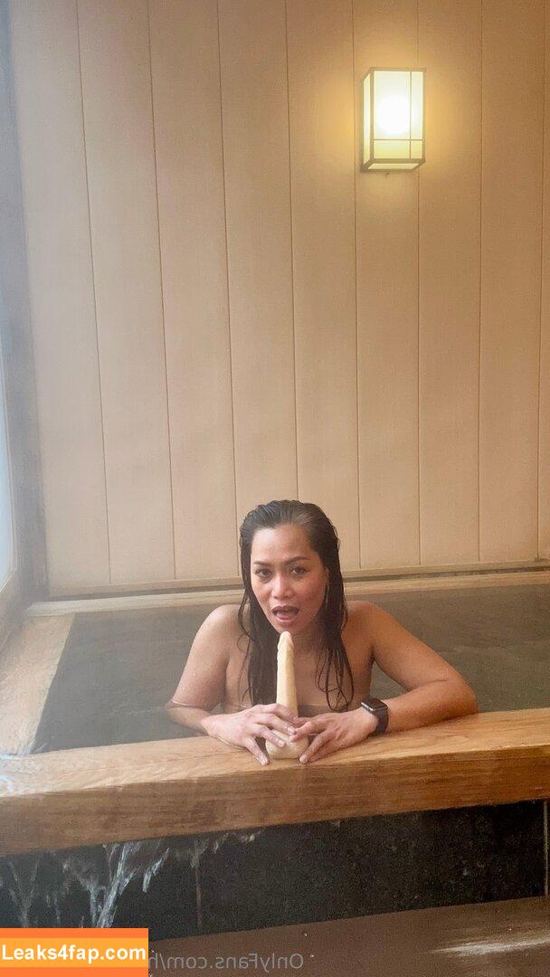 hotasiangranny / stillsexy_granny leaked photo photo #0107