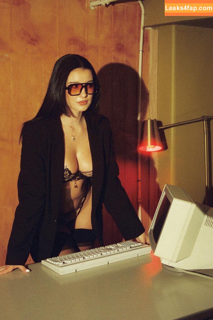 Hotblock /  leaked photo photo #0007
