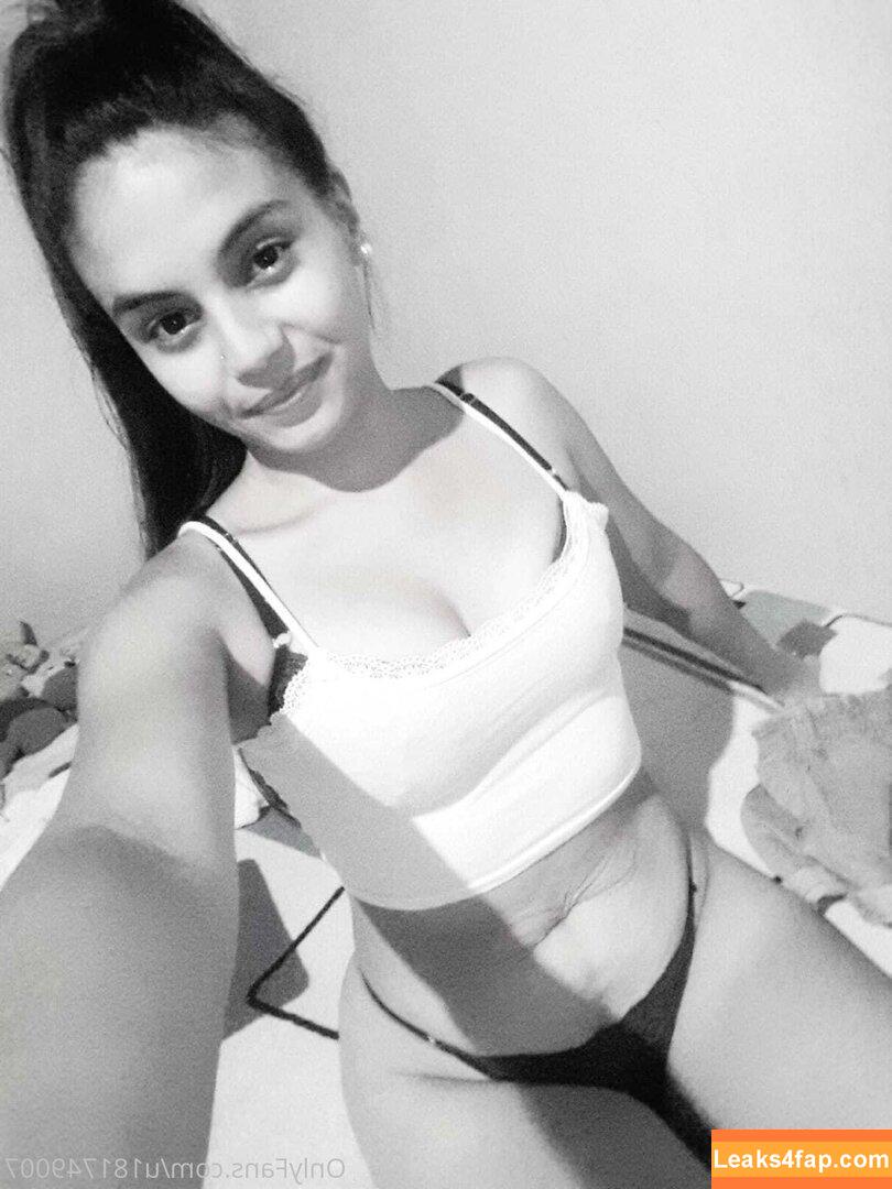 hotbrunette06 /  leaked photo photo #0001