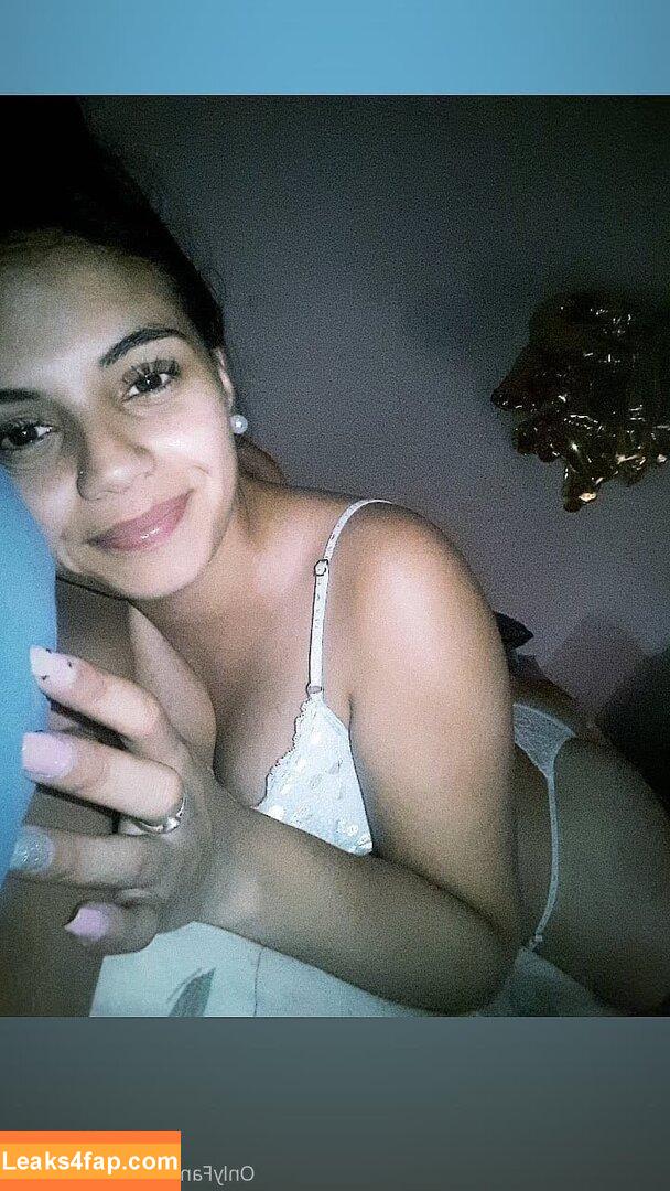 hotbrunette06 /  leaked photo photo #0002