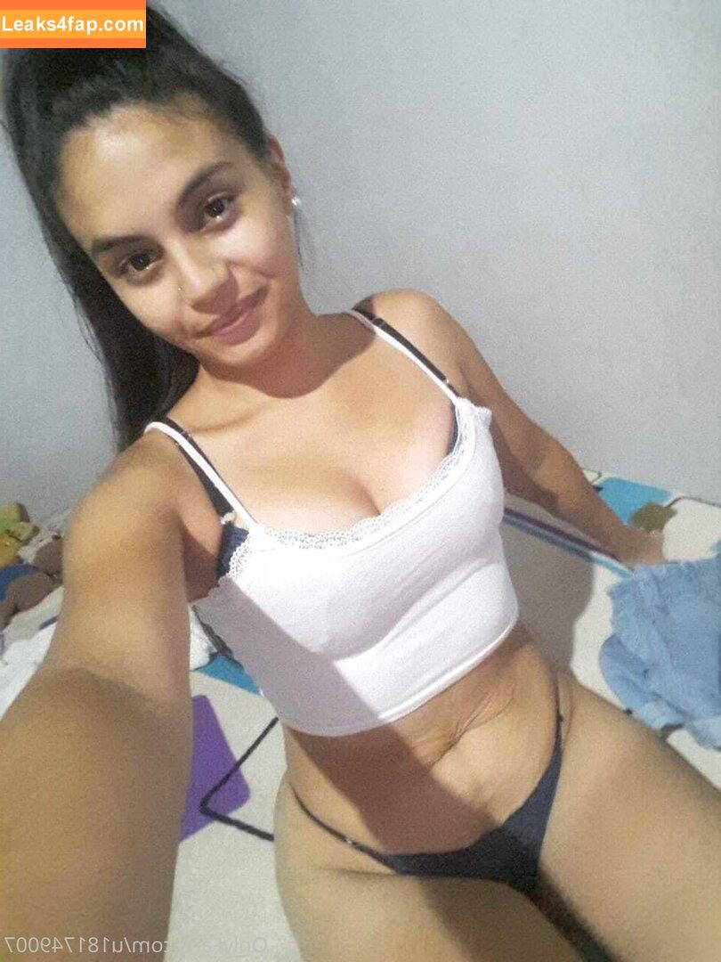 hotbrunette06 /  leaked photo photo #0010