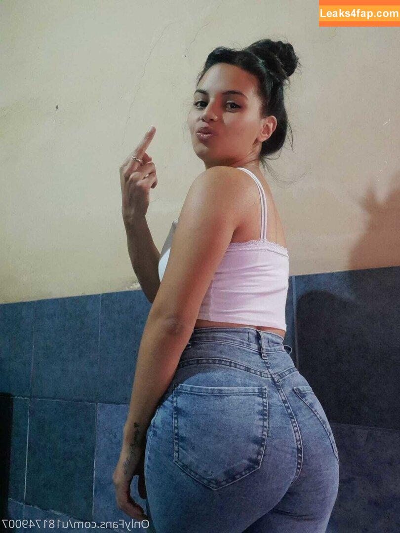 hotbrunette06 /  leaked photo photo #0011