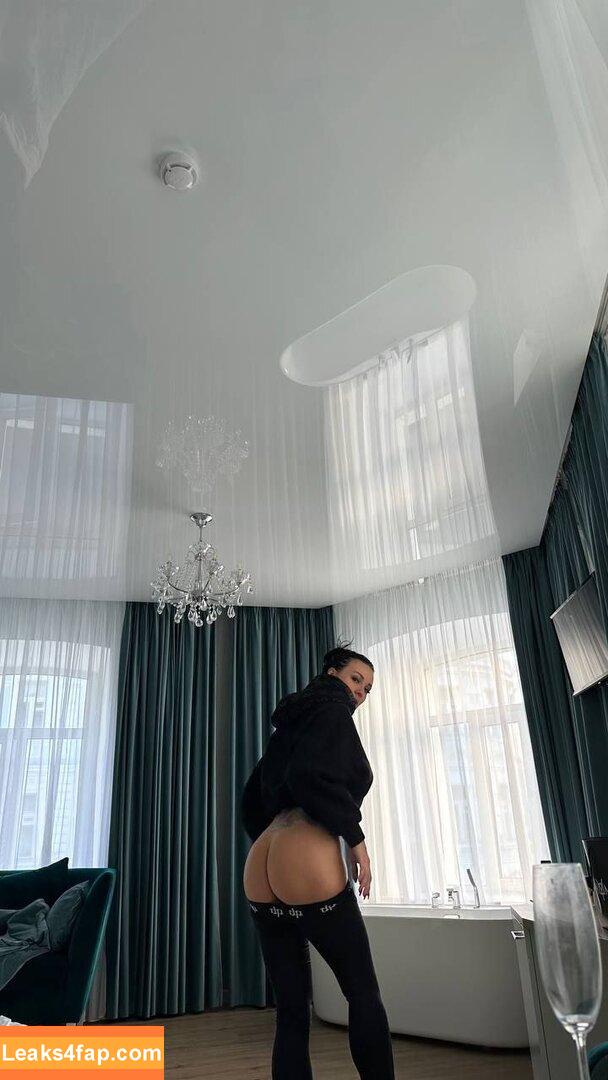 Hotelf / crazy_vamp leaked photo photo #0297