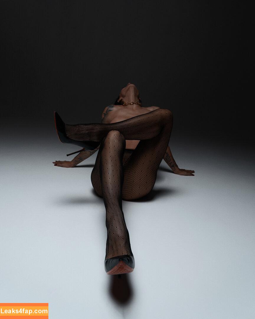 Hotelf / crazy_vamp leaked photo photo #0317