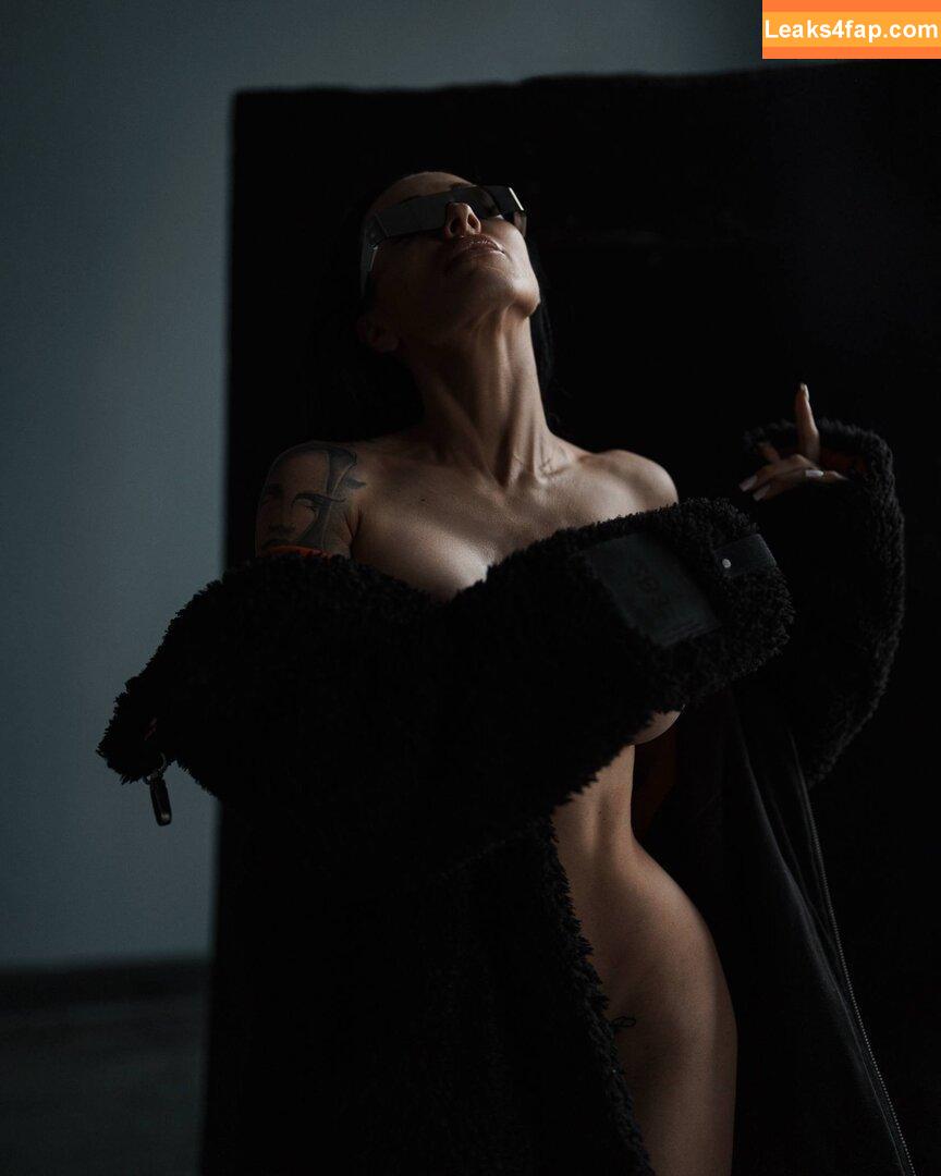 Hotelf / crazy_vamp leaked photo photo #0349