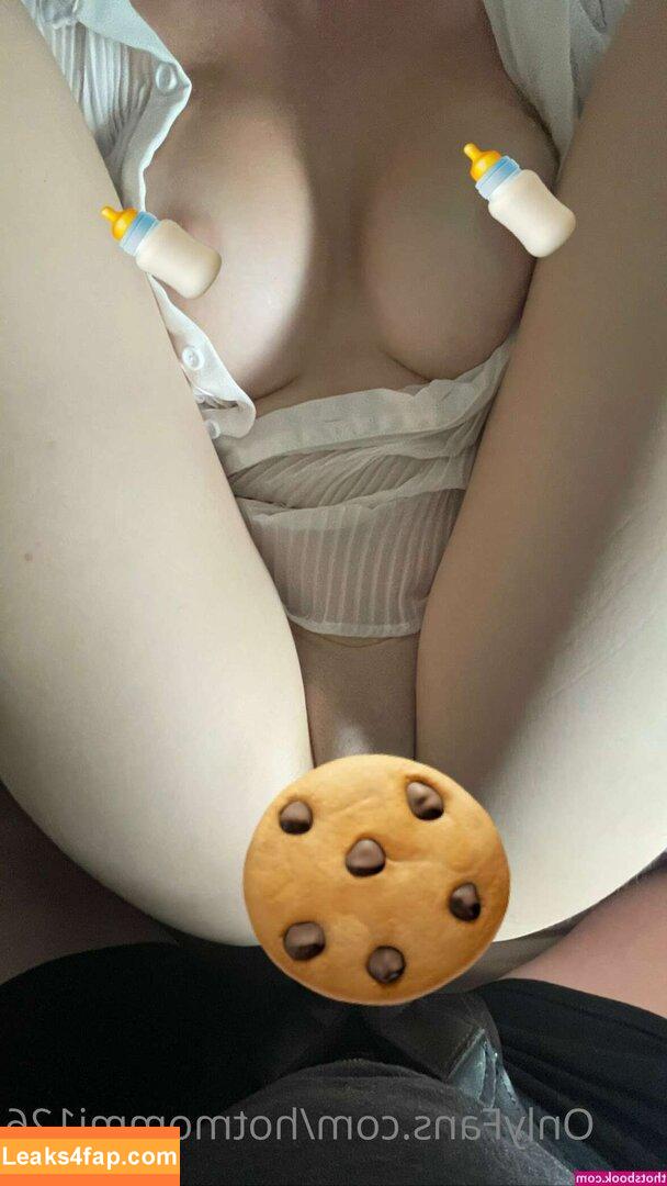 hotmommi123 / Madison / madi_t23 leaked photo photo #0018