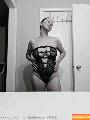 hotmomnextdoorxxx photo #0002