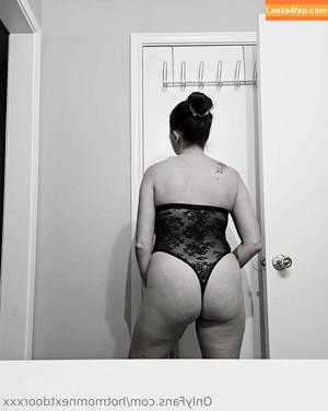 hotmomnextdoorxxx photo #0006