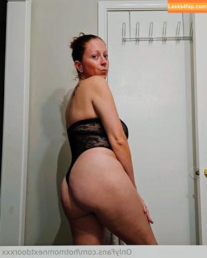 hotmomnextdoorxxx photo #0014