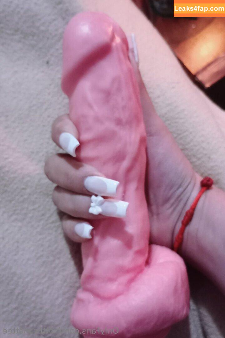 hottbrunettee / ___brunettes___ leaked photo photo #0008