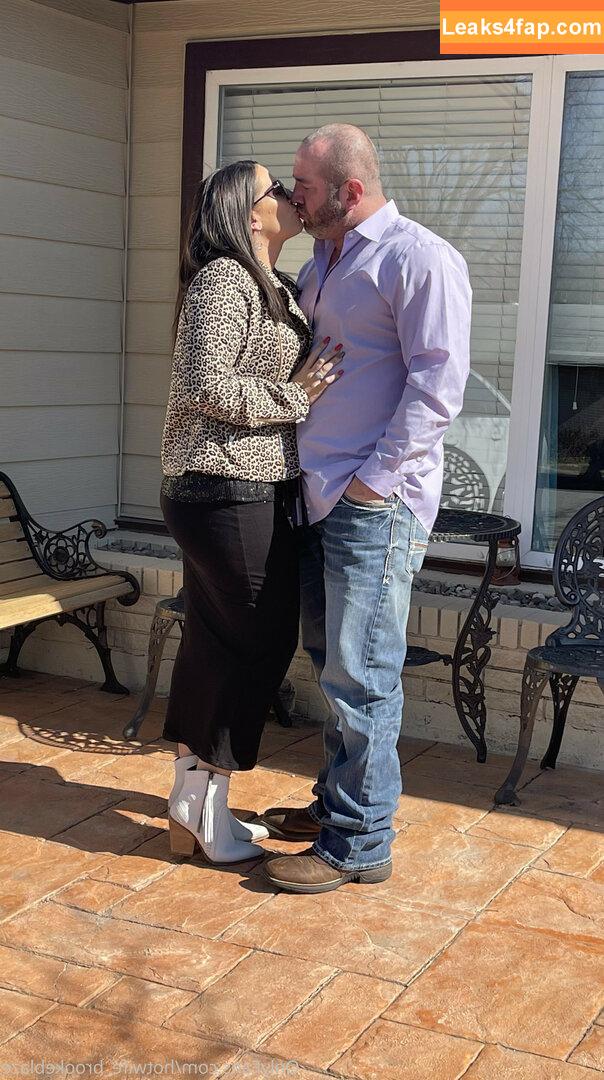 hotwife_brookeblaze / Brooke Blaze / brookeblazebb leaked photo photo #0063