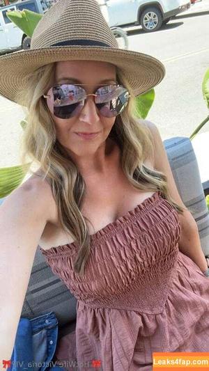 Hotwife Victoria фото #0121