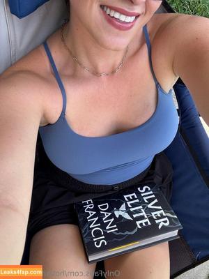 hotwifehalliefree photo #0009