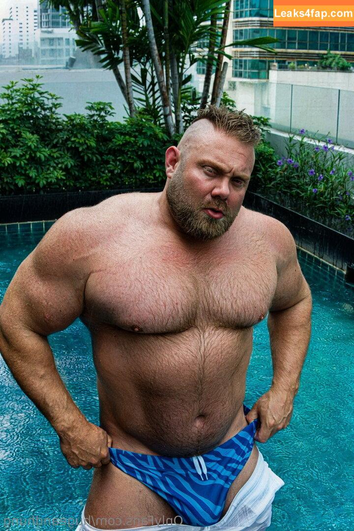 hugeandhung / huge.and.hung leaked photo photo #0235
